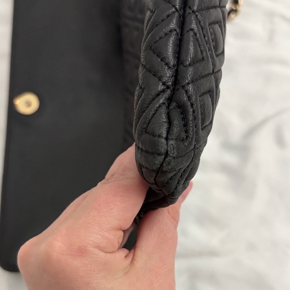 Tory Burch Black Quilted Convertible Bag - Picture 5 of 13